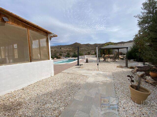 Casa Amara: Villa for Sale in Albanchez, Almería