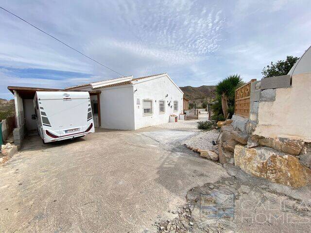 Casa Amara: Villa for Sale in Albanchez, Almería