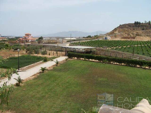 Casa Rustica: Villa for Sale in Antas, Almería