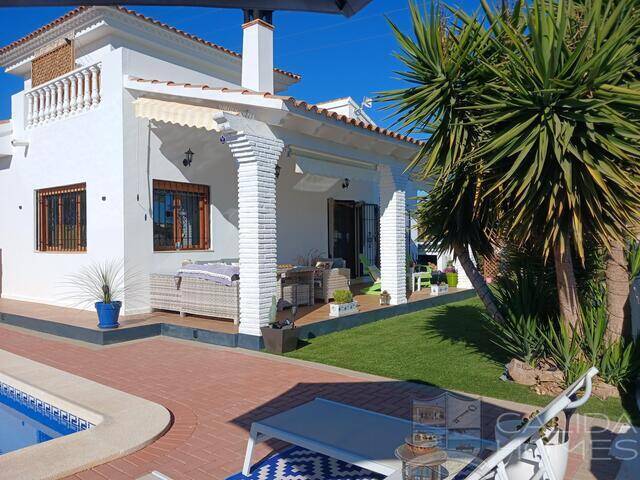 Villa Serene: Villa for Sale in Arboleas, Almería