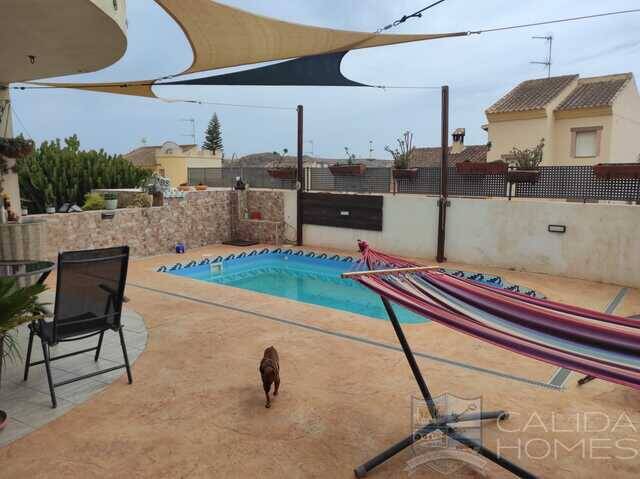 Casa Cabuzana: Villa for Sale in Vera, Almería