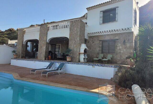 Country house in Cantoria, Almería