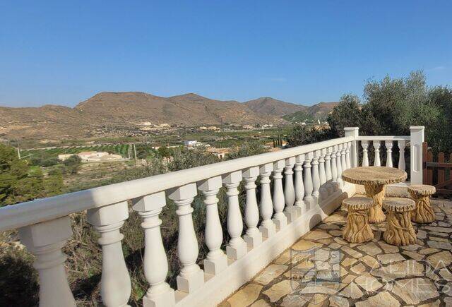 Cortijo Flounders: Country house for Sale in Cantoria, Almería