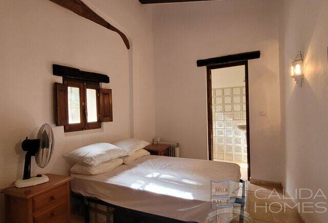 Cortijo Flounders: Country house for Sale in Cantoria, Almería