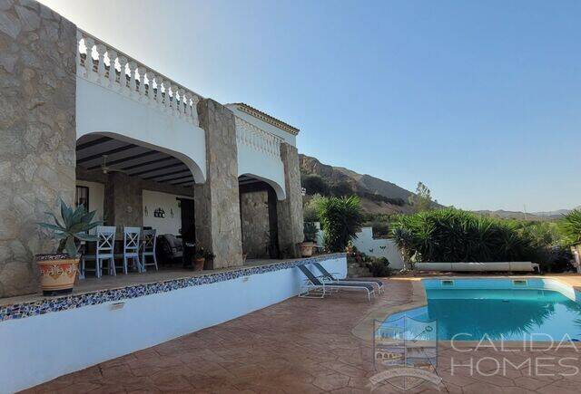 Cortijo Flounders: Country house for Sale in Cantoria, Almería