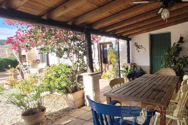 Casa Cave: Country house for Sale in Albox, Almería