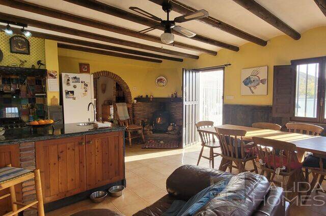 Casa Cave: Country house for Sale in Albox, Almería