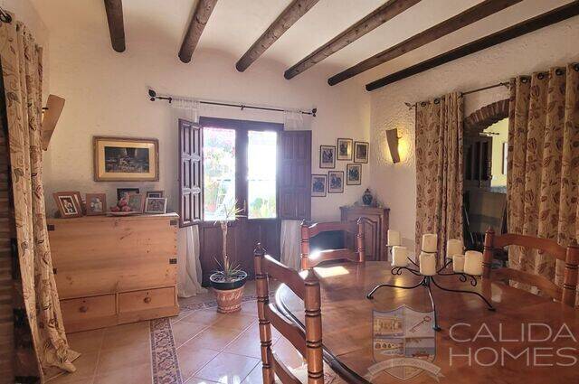 Casa Cave: Country house for Sale in Albox, Almería