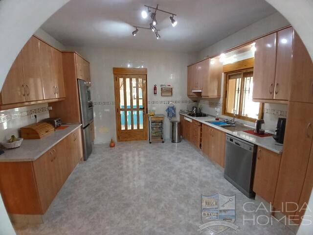 Villa De Suenos: Villa for Sale in Arboleas, Almería