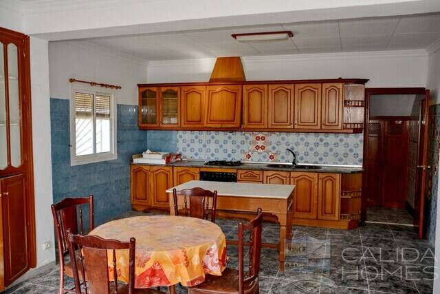 Casa Traditional: Country house for Sale in Las Pocicas, Almería