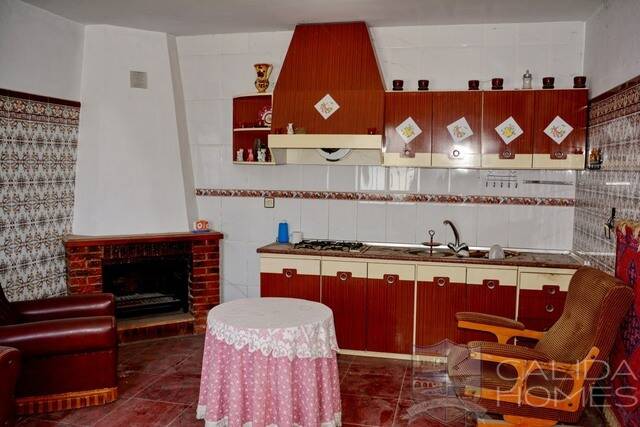 Casa Traditional: Country house for Sale in Las Pocicas, Almería