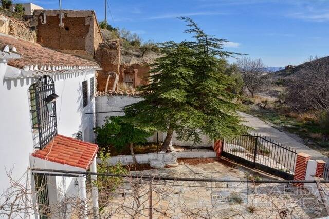 Casa Traditional: Country house for Sale in Las Pocicas, Almería