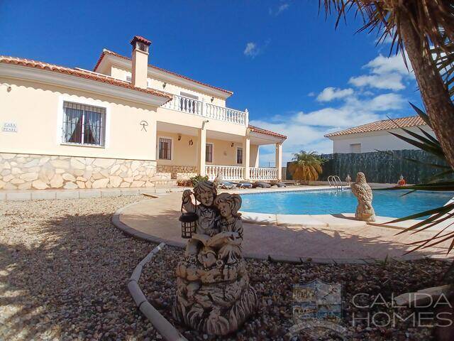 Villa Charm: Villa for Sale in Arboleas, Almería