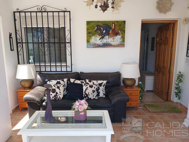 Villa Rosebud: Villa for Sale in Arboleas, Almería