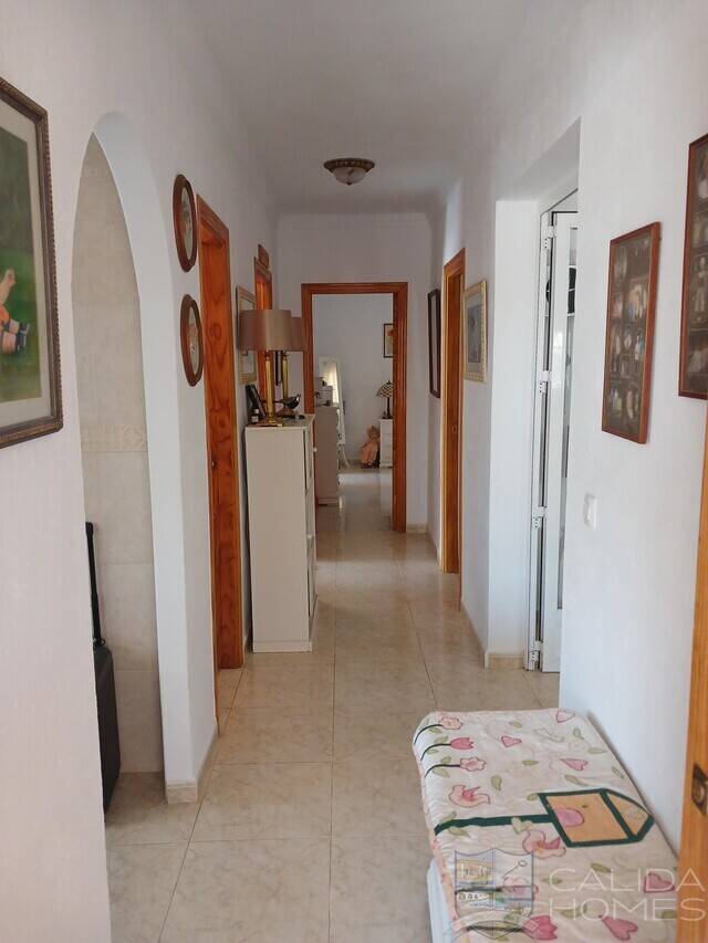 Villa Rosebud: Villa for Sale in Arboleas, Almería