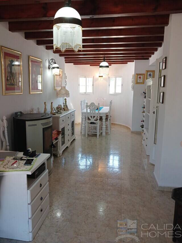 Villa Rosebud: Villa for Sale in Arboleas, Almería
