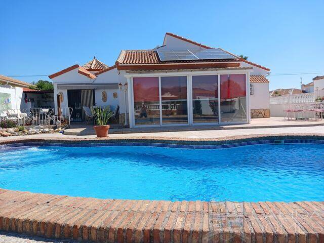 Villa Rosebud: Villa for Sale in Arboleas, Almería