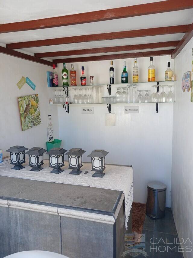 Villa Rosebud: Villa for Sale in Arboleas, Almería