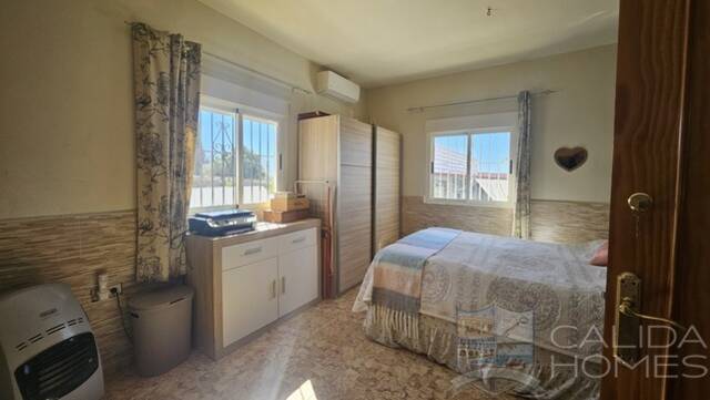 Villa Zinnia: Villa for Sale in Partaloa, Almería