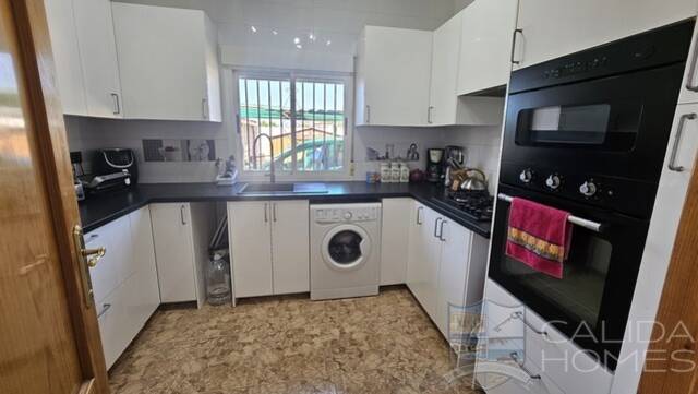 Villa Zinnia: Villa for Sale in Partaloa, Almería