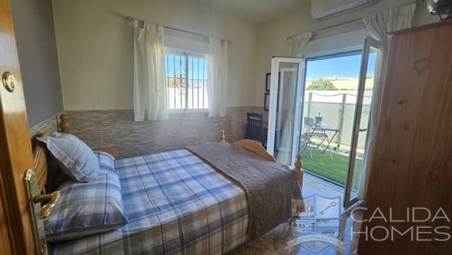 Villa Zinnia: Villa for Sale in Partaloa, Almería