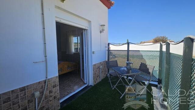 Villa Zinnia: Villa for Sale in Partaloa, Almería