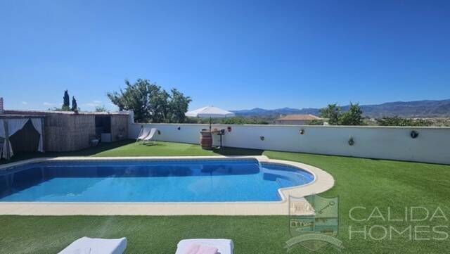 Villa Zinnia: Villa for Sale in Partaloa, Almería
