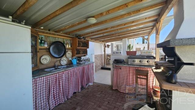 Villa Zinnia: Villa for Sale in Partaloa, Almería
