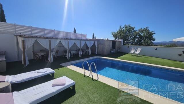 Villa Zinnia: Villa for Sale in Partaloa, Almería
