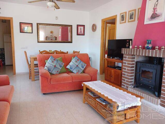Villa Vista Buena: Villa for Sale in Arboleas, Almería