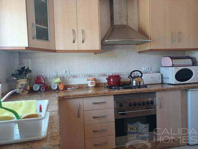 Villa Vista Buena: Villa for Sale in Arboleas, Almería