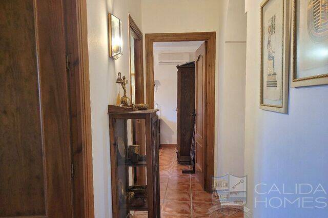 Villa Rustica: Villa for Sale in Mojácar Playa, Almeria