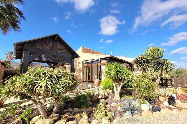 Villa Rustica: Villa for Sale in Mojácar Playa, Almeria