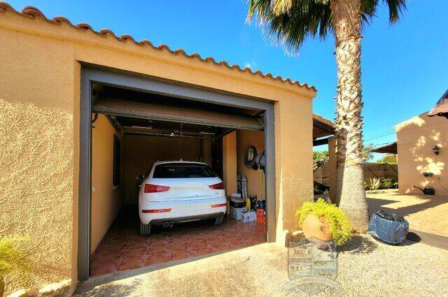 Villa Rustica: Villa for Sale in Mojácar Playa, Almeria