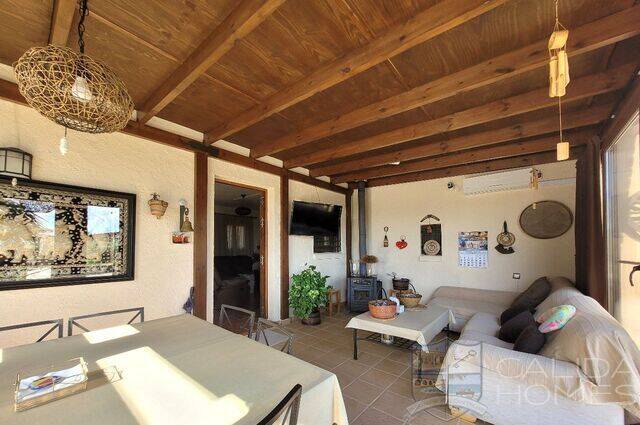 Villa Rustica: Villa for Sale in Mojácar Playa, Almeria