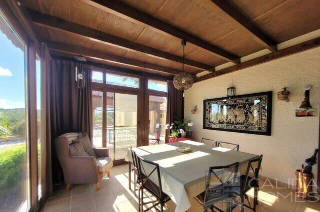 Villa Rustica: Villa for Sale in Mojácar Playa, Almeria