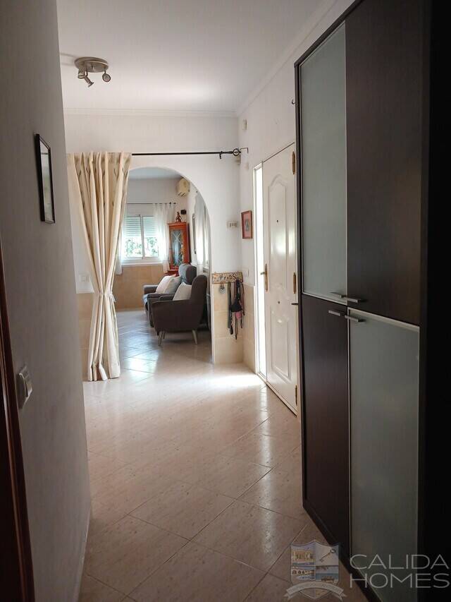 Villa Hibiscus: Villa for Sale in Arboleas, Almería