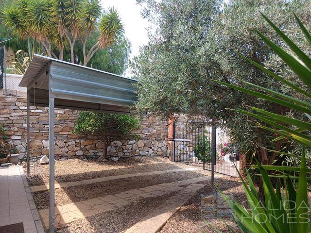 Villa Acacia: Villa for Sale in Arboleas, Almería