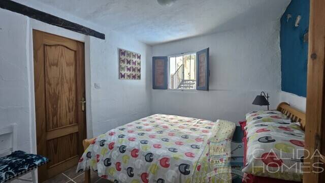Finca Floral: Town house for Sale in Fines, Almería