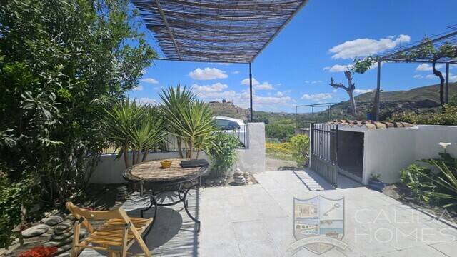 Finca Floral: Town house for Sale in Fines, Almería