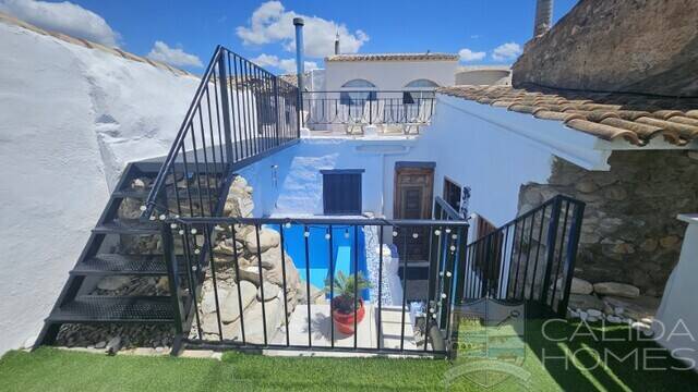 Finca Floral: Town house for Sale in Fines, Almería