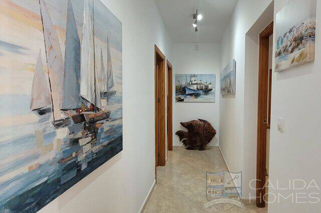 Villa Pebbles: Villa for Sale in Cantoria, Almería