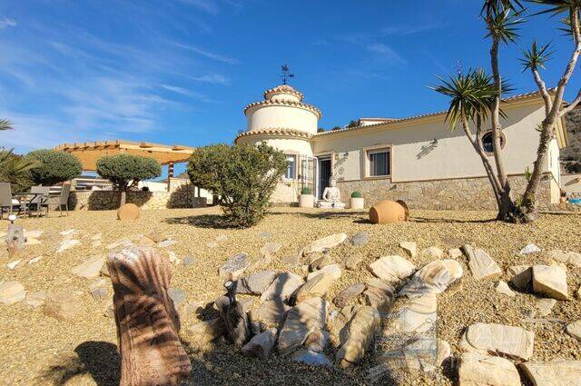 Villa Pebbles: Villa for Sale in Cantoria, Almería