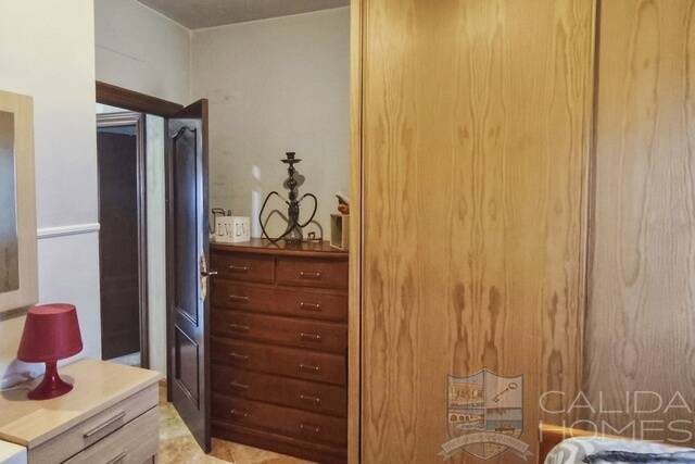 Villa Samba: Villa for Sale in Arboleas, Almería