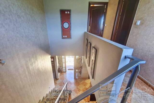 Villa Samba: Villa for Sale in Arboleas, Almería