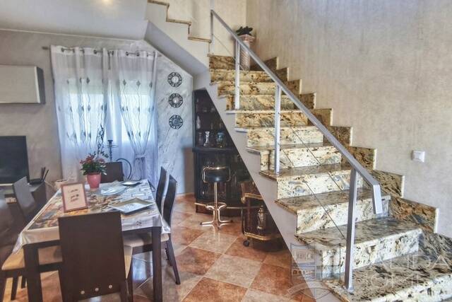 Villa Samba: Villa for Sale in Arboleas, Almería