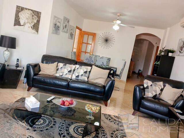 Villa Sierra Vista: Villa for Sale in Arboleas, Almería