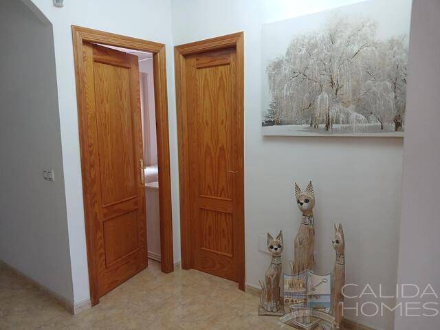 Villa Sierra Vista: Villa for Sale in Arboleas, Almería