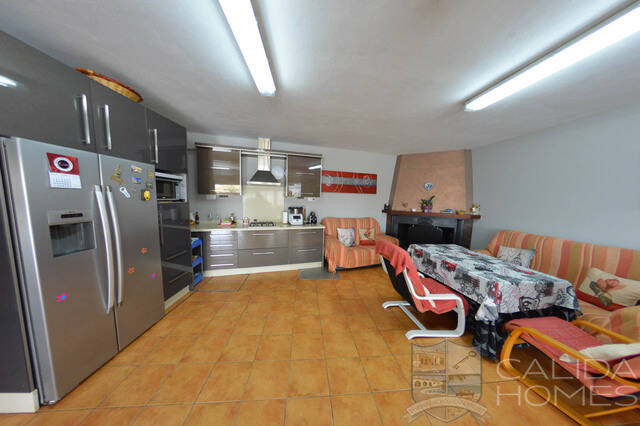 Villa Splendido: Villa for Sale in Arboleas, Almería