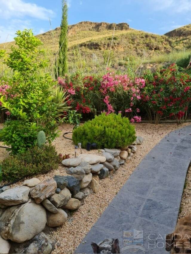 Casa Romance: Country house for Sale in Cantoria, Almería
